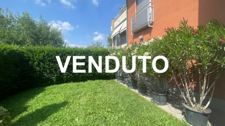 ASTI (AT) VILLAGGIO BELLAVISTA - ALLOGGIO CON GIARDINO DI NUOVA  EDIFICAZIONE - COMPOSTO DI INGRESSO LIVING IN SOGGIORNO CON CUCINA OPEN SPACE, DISIMPEGNO, BAGNO, CAMERA DA LETTO, RIP, TERRAZZINO , GIARDINO, BOX, POSTO AUTO -CLASSE B- euro  138.000